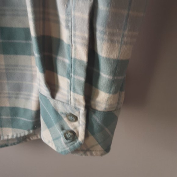 MEC Women's Plaid Button-up Collared Shirt, Beige & Green, Size Medium - Picture 7 of 14